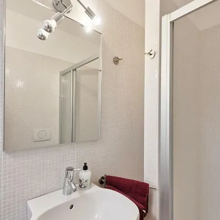 Intimo A Due Passi Dal Centro Appartement *